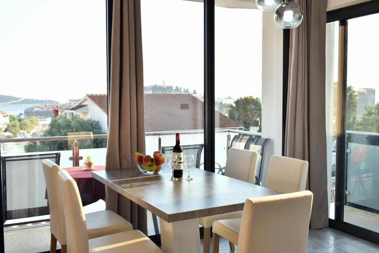 Apartments Toni Primošten Eksteriør billede